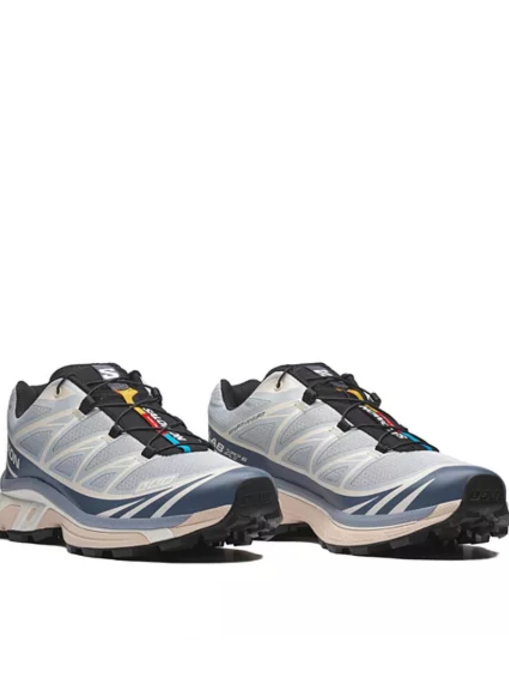 Salomon XT-6 Size 6.5 womens NIB
Runs large. Will fit a true 7.5.